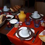 La Maison Du 6 بيت ضيافة ارومانش لي بان