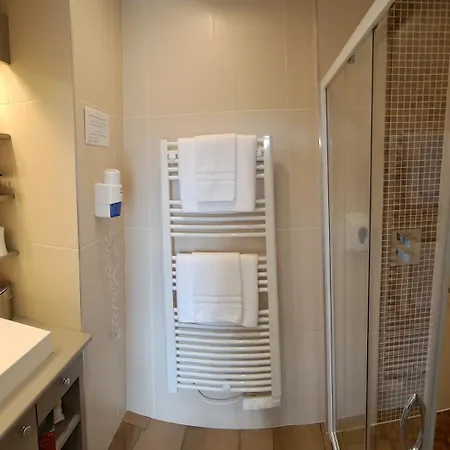 La Maison Du 6 Gæstehus 4*