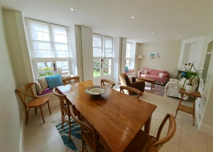 Guest house La Maison Du 6 Arromanches-les-Bains